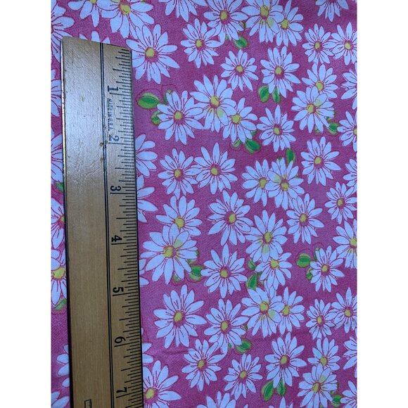 Daisy Flower Pink Floral Fabric 1/2 yard x 36" Craft Sewing Quilting - Picture 2 of 3